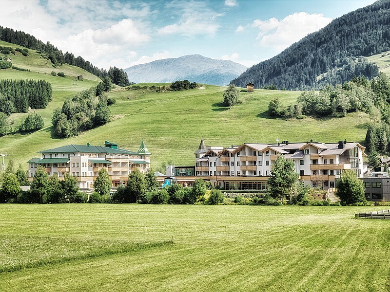 Partner-Sporthotel-Sillian-Pustertal-Alpenhotel-Kitzbuehel-Schwarzsee