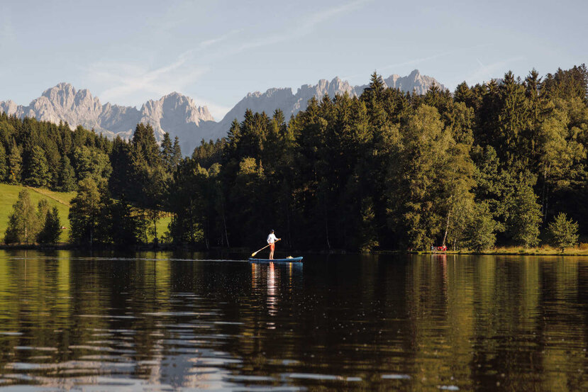 StandUp Paddle-Sommer-30-Alpenhotel-Kitzbuehel-Schwarzsee