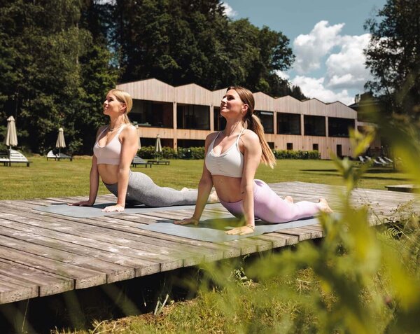 Yoga-Sommer-62-Alpenhotel-Kitzbuehel-Schwarzsee
