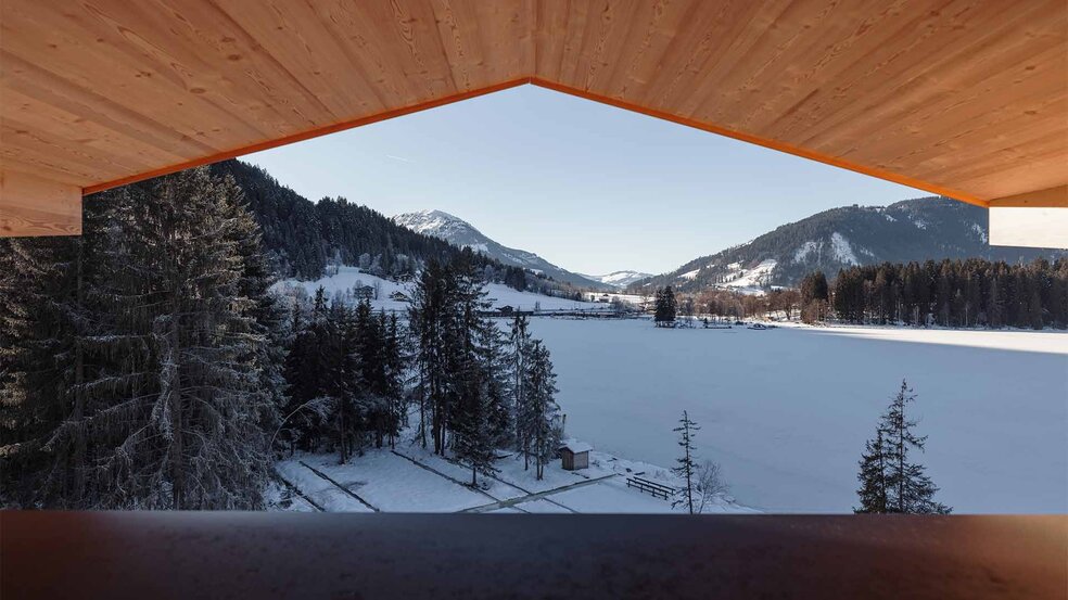 Lifestyle-Winter-99-Alpenhotel-Kitzbuehel-Schwarzsee