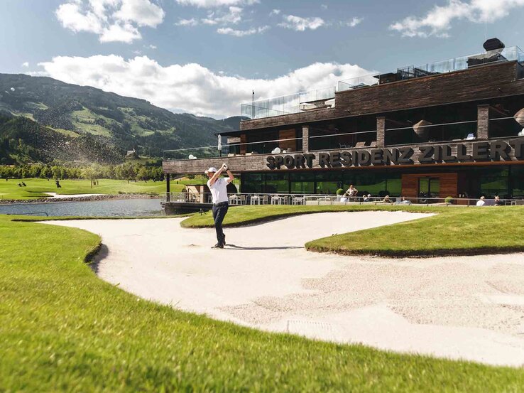 Golfclub-Zillertal-Uderns-18-1-Alpenhotel-Kitzbuehel-Schwarzsee