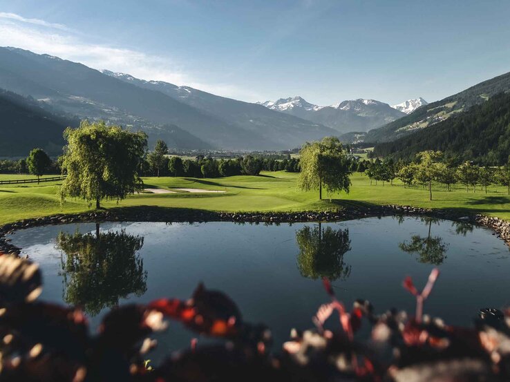 Golfclub-Zillertal-Uderns-1-Alpenhotel-Kitzbuehel-Schwarzsee