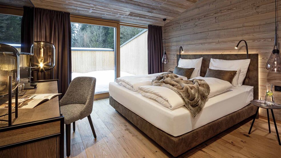 Rooftop-Doppelzimmer-Klassik-Winter-0803-Alpenhotel-Kitzbühel-Schwarzsee