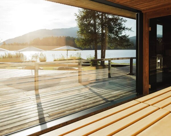 Herbst-See-Sauna-69-Alpenhotel-Kitzbuehel-Schwarzsee