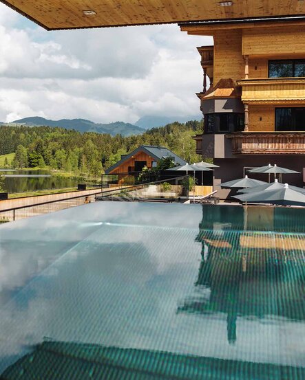 Infinity Pool-23-Alpenhotel-Kitzbuehel-Schwarzsee