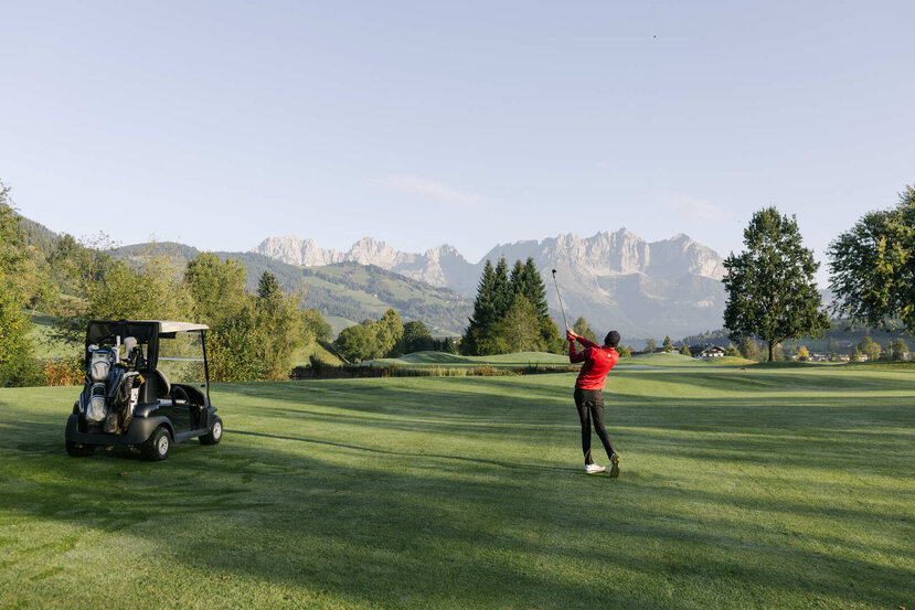 Golfplatz-Kitzbuehel-111-Alpenhotel-Kitzbuehel-Schwarzsee