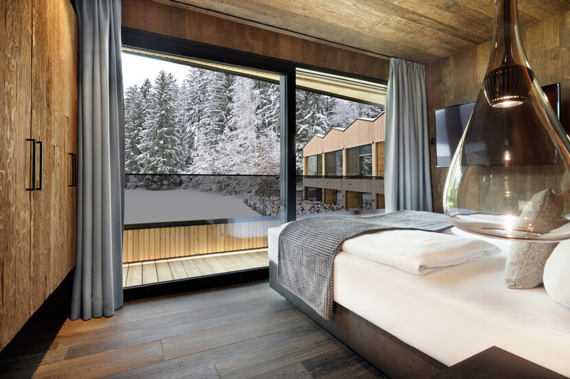 Steghaus-Winter-Zimmer-047-Alpenhotel-Kitzbuehel-Schwarzsee