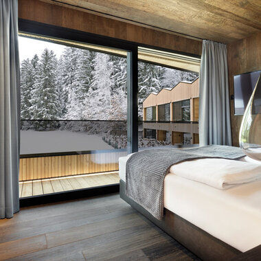 Steghaus-Winter-Zimmer-047-Alpenhotel-Kitzbuehel-Schwarzsee