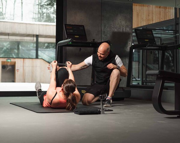 Fitnessraum-18-1-Alpenhotel-Kitzbuehel-Schwarzsee