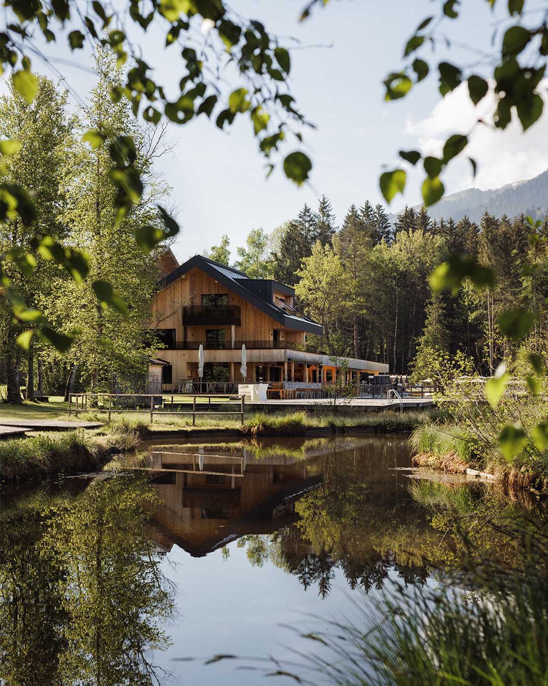 Fruehling-Hotel-141-2-Alpenhotel-Kitzbuehel-Schwarzsee