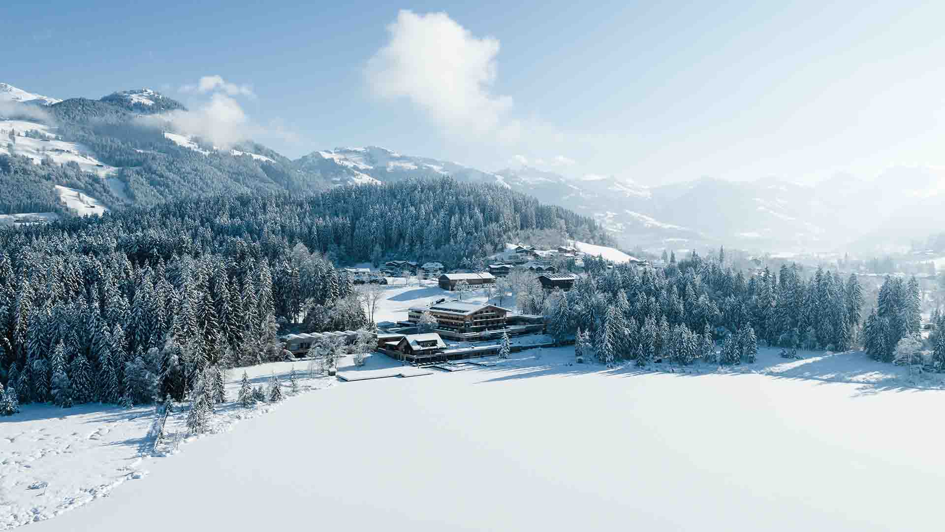 Hotel-Winter13-Alpenhotel-Kitzbuehel-Schwarzsee