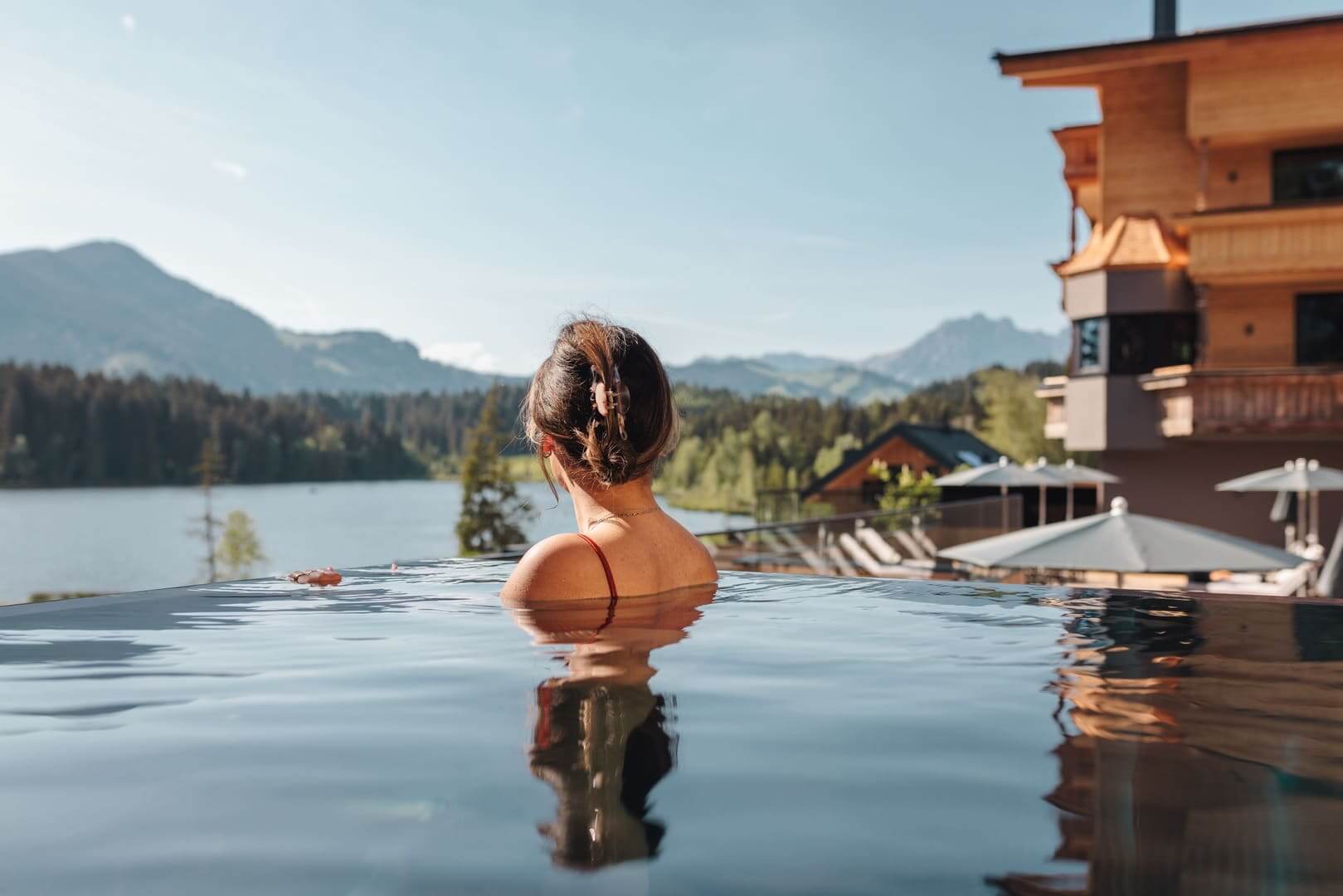 Infinity Pool-Sommer-43-Alpenhotel-Kitzbuehel-Schwarzsee