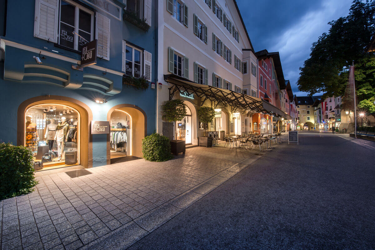 Stadt-Kitzbuehel-1-Alpenhotel-Kitzbuehel-Schwarzsee